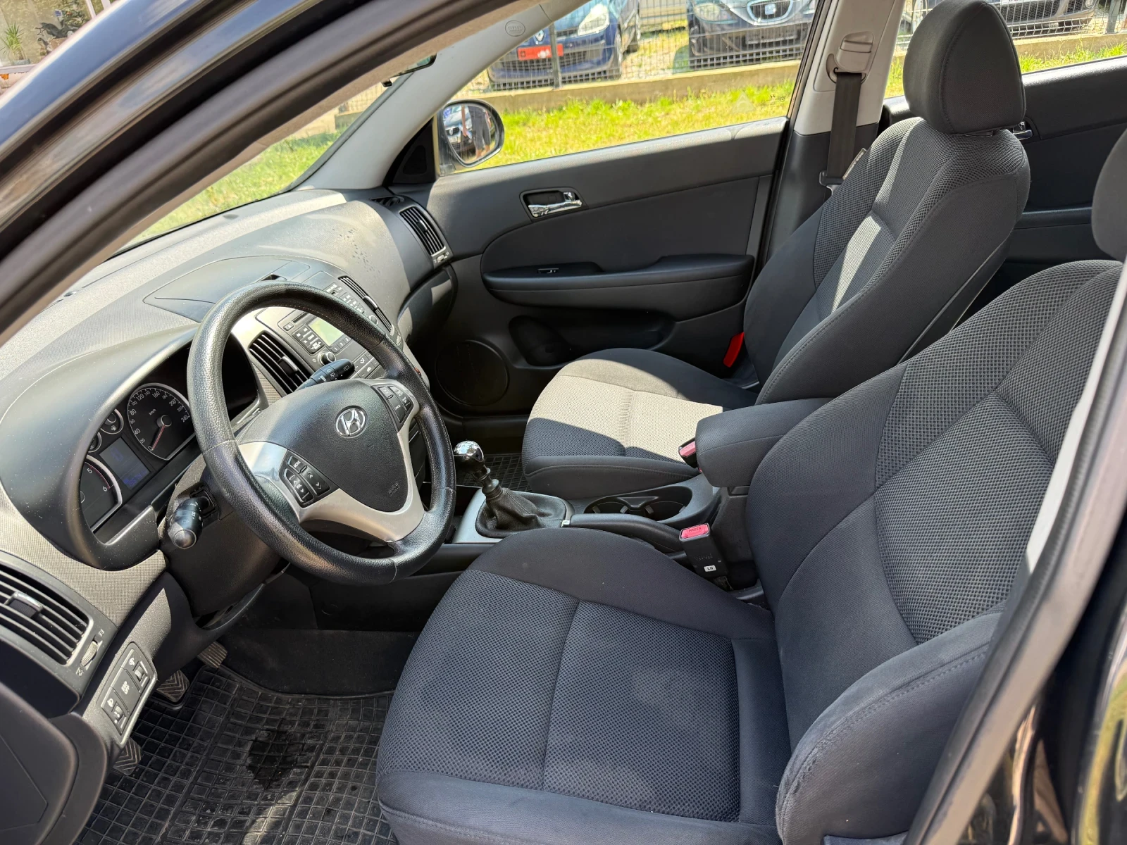 Hyundai I30 2.0 CRDI, снимка 10 - Автомобили и джипове - 54789087