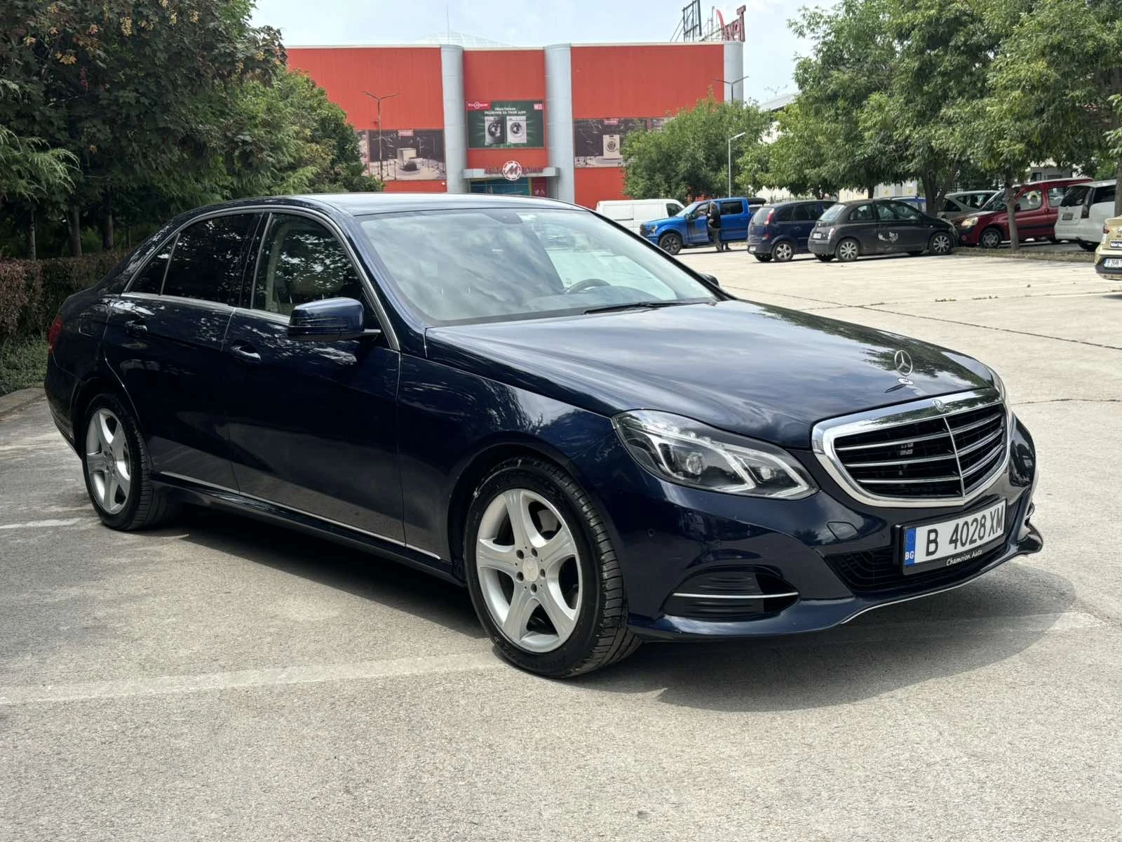 Mercedes-Benz E 300 CDI V6, снимка 3 - Автомобили и джипове - 55131164