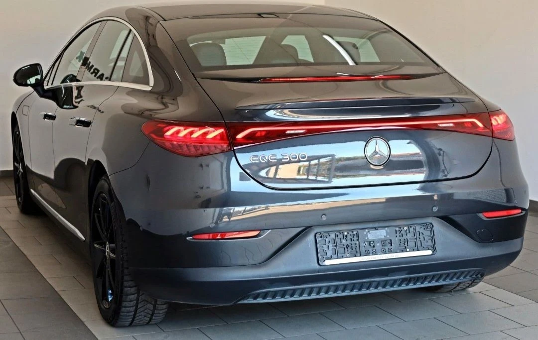 Mercedes-Benz EQE 300/LED/Navi / KAM, снимка 3 - Автомобили и джипове - 55708564