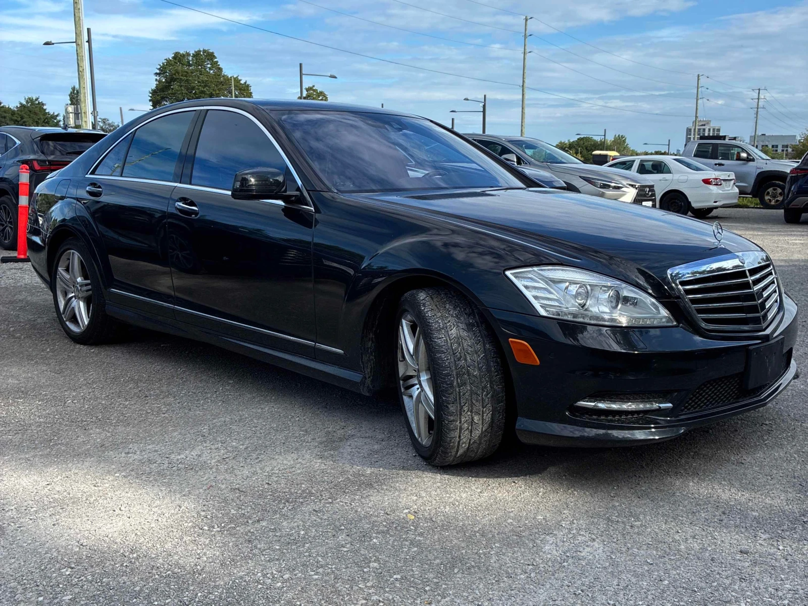 Mercedes-Benz S 550 * CARFAX * АВТОКРЕДИТ БЕЗ ПЪРВОНАЧАЛНА ВНОСКА * , снимка 17 - Автомобили и джипове - 56001839
