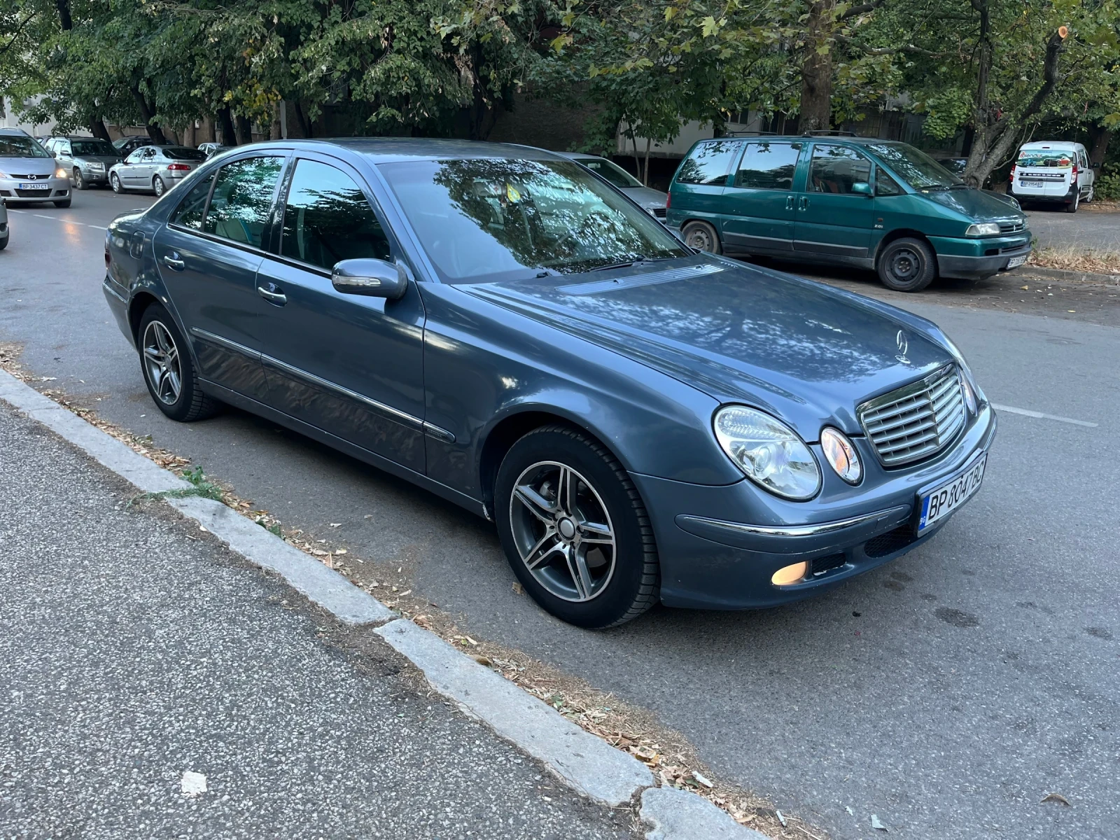 Mercedes-Benz E 270