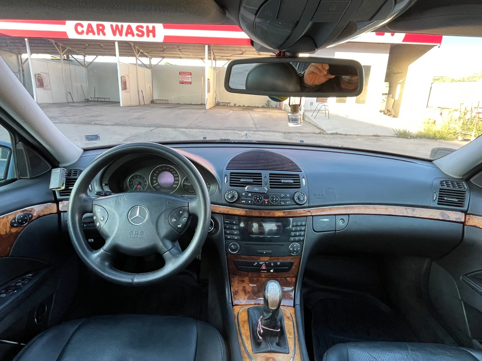 Mercedes-Benz E 270, снимка 7 - Автомобили и джипове - 56220655