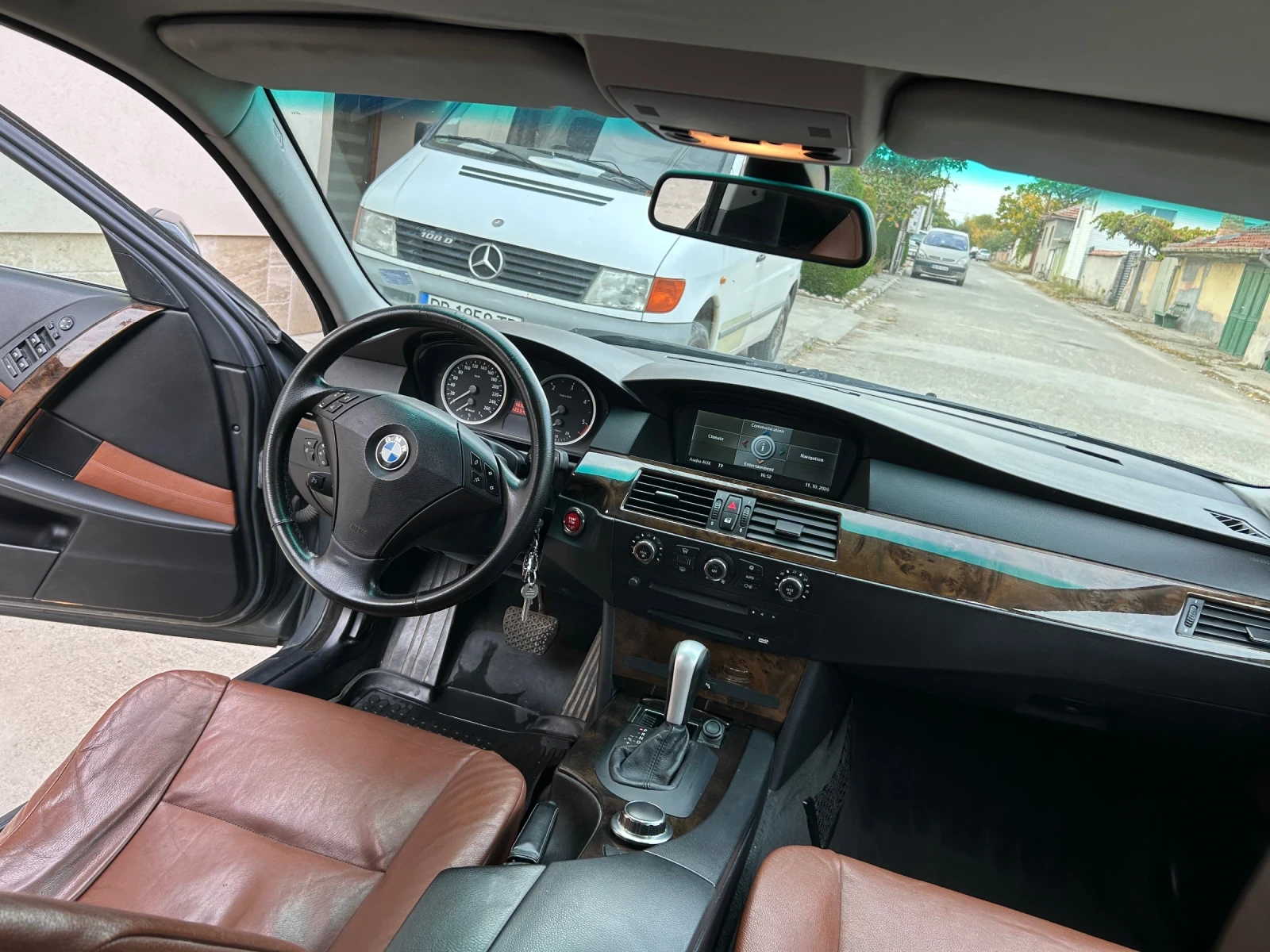 BMW 530, снимка 5 - Автомобили и джипове - 56452624