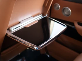 Rolls-Royce Cullinan V12 / BESPOKE / 360 / NIGHT / STARLIGHT, снимка 17