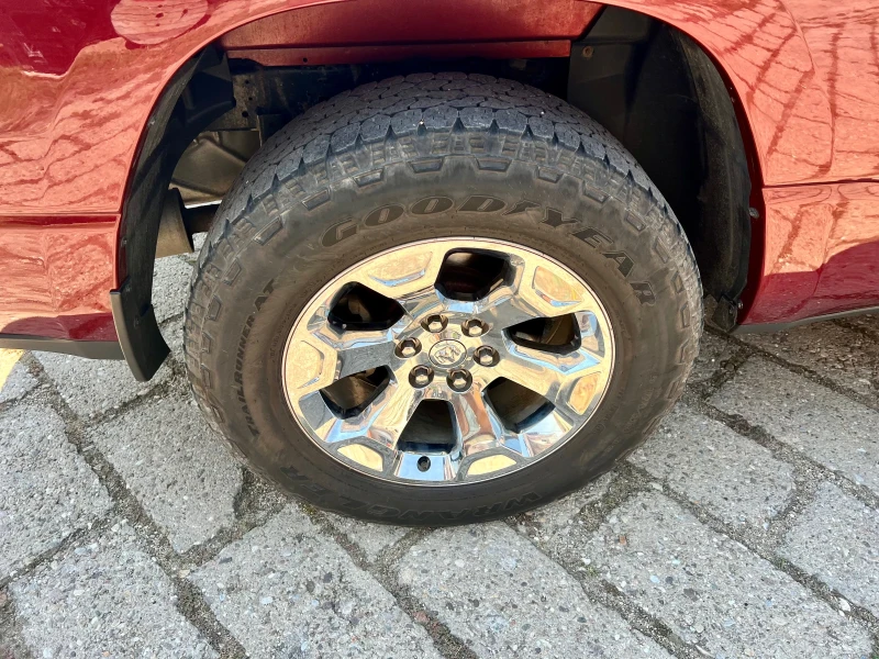Dodge RAM 1500 BIGHORN , снимка 9 - Автомобили и джипове - 52403159