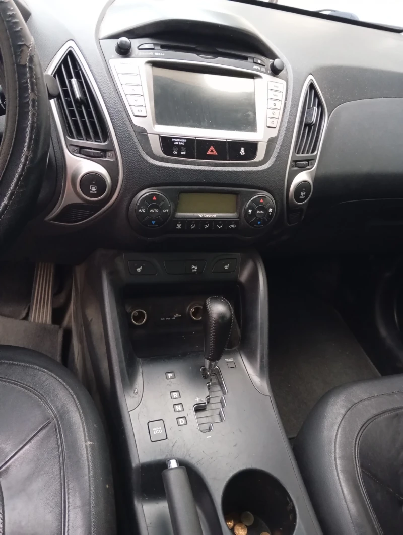 Hyundai IX35, снимка 6 - Автомобили и джипове - 52660865