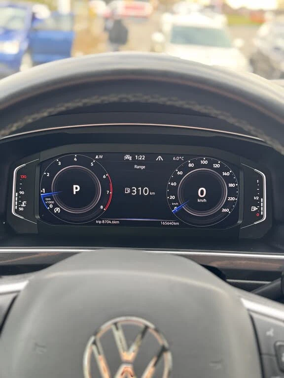 VW Tiguan 4MOTION* ПОДГРЕВ* КАМЕРА* МЪРТВА ТОЧКА* CARPLAY - изображение 8