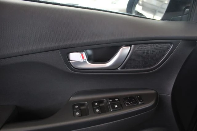 Hyundai Kona, снимка 12 - Автомобили и джипове - 52709707