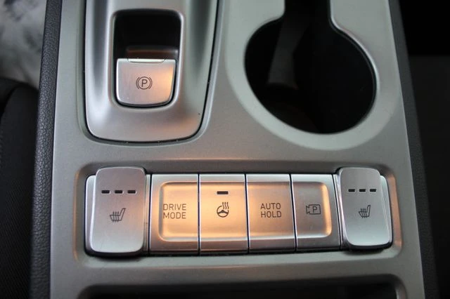 Hyundai Kona, снимка 14 - Автомобили и джипове - 52709707