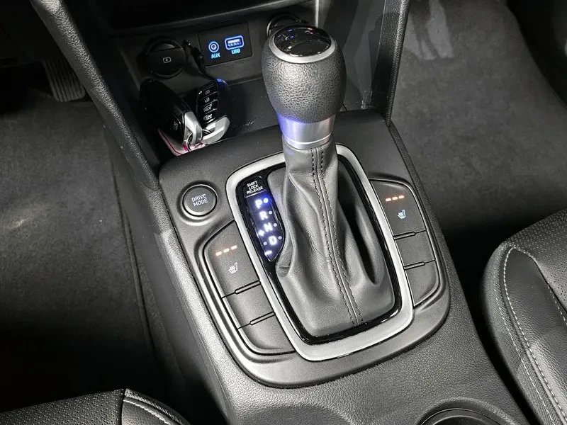 Hyundai Kona 1.6, снимка 9 - Автомобили и джипове - 54640000