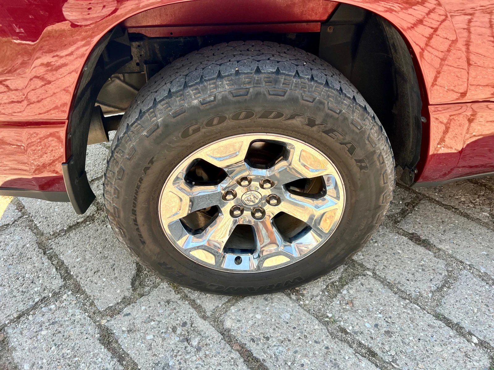 Dodge RAM 1500 BIGHORN  - изображение 9