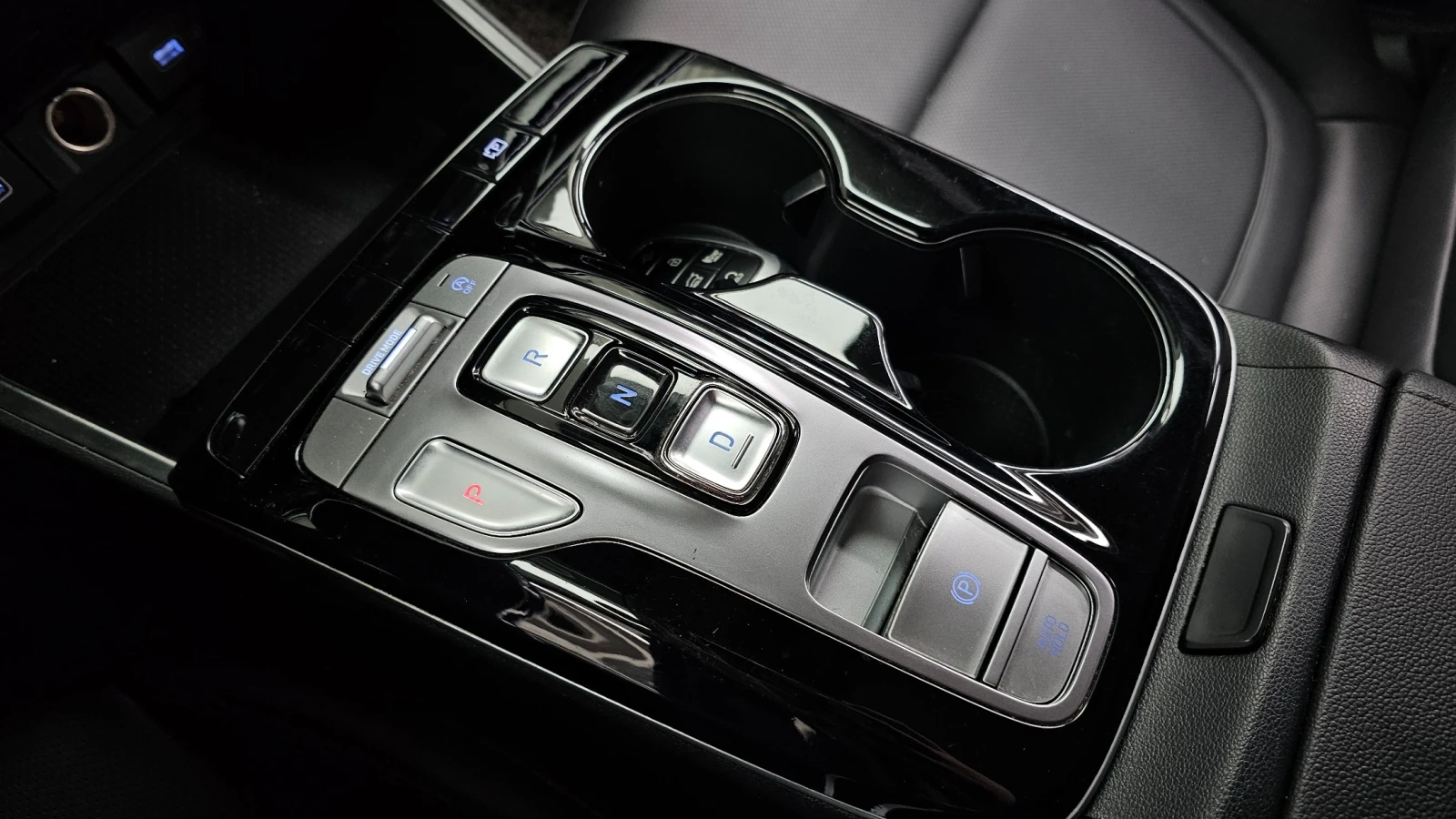 Hyundai Tucson, снимка 8 - Автомобили и джипове - 54962969
