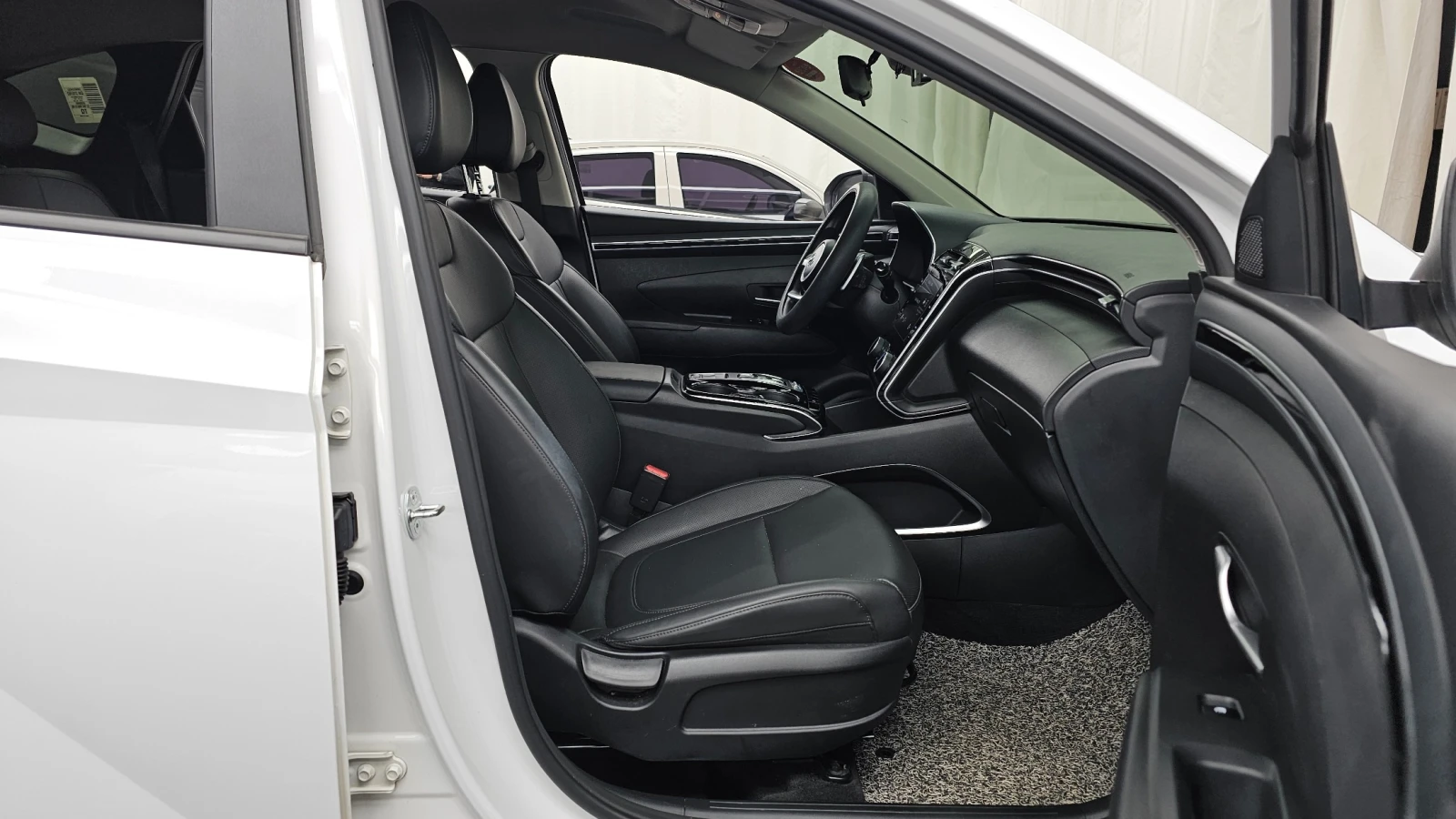Hyundai Tucson, снимка 11 - Автомобили и джипове - 54962969