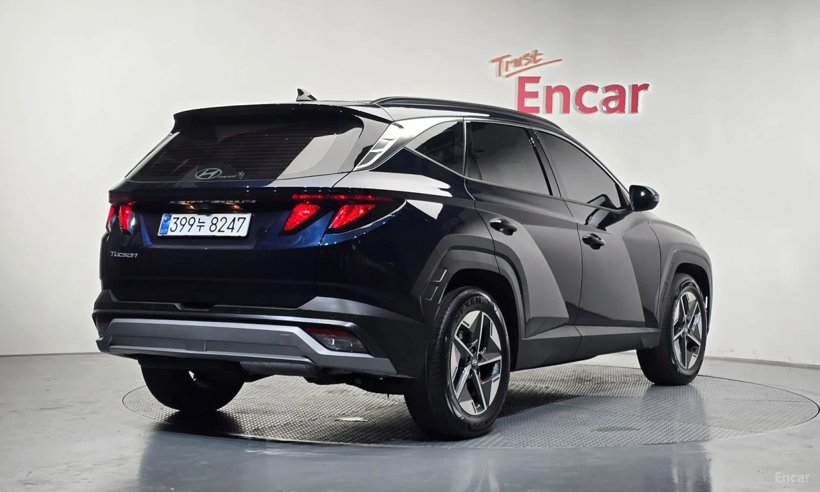 Hyundai Tucson Diesel 2.0 2WD, снимка 2 - Автомобили и джипове - 55049624