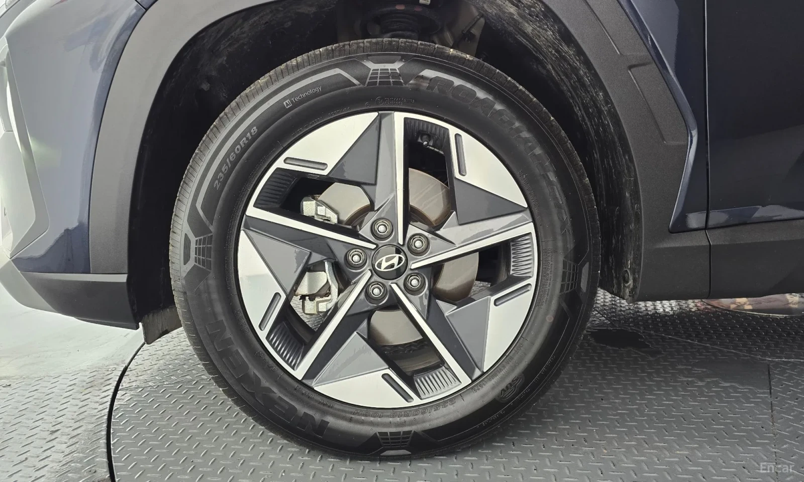 Hyundai Tucson Diesel 2.0 2WD, снимка 5 - Автомобили и джипове - 55049624