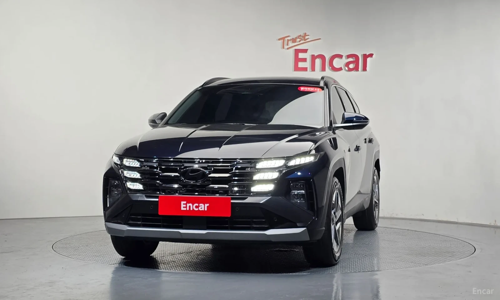 Hyundai Tucson Diesel 2.0 2WD, снимка 3 - Автомобили и джипове - 55049624