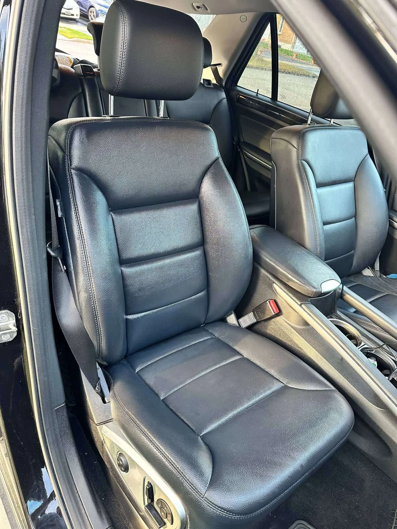 Mercedes-Benz ML 350 * DIESEL BlueTEC * Фиксирана цена до България * , снимка 6 - Автомобили и джипове - 55200704