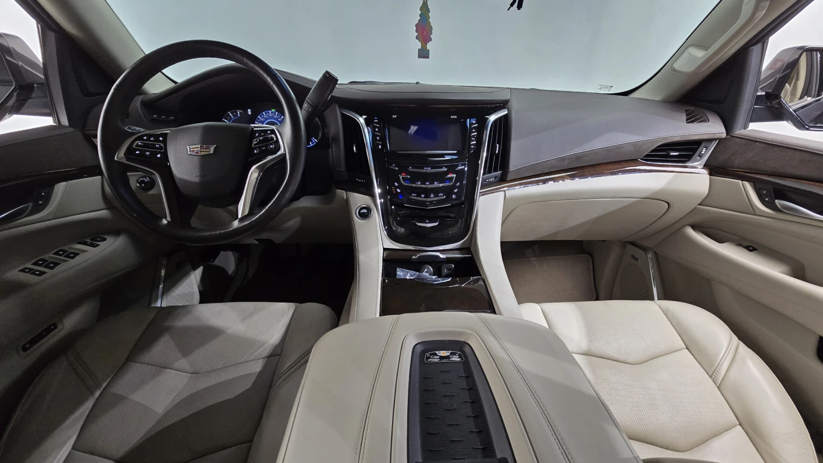 Cadillac Escalade 6.2* BLIND SPOT* HUD* ЕЛ. БАГАЖНИК* 360* КРАЙНА ЦЕ, снимка 7 - Автомобили и джипове - 55367097