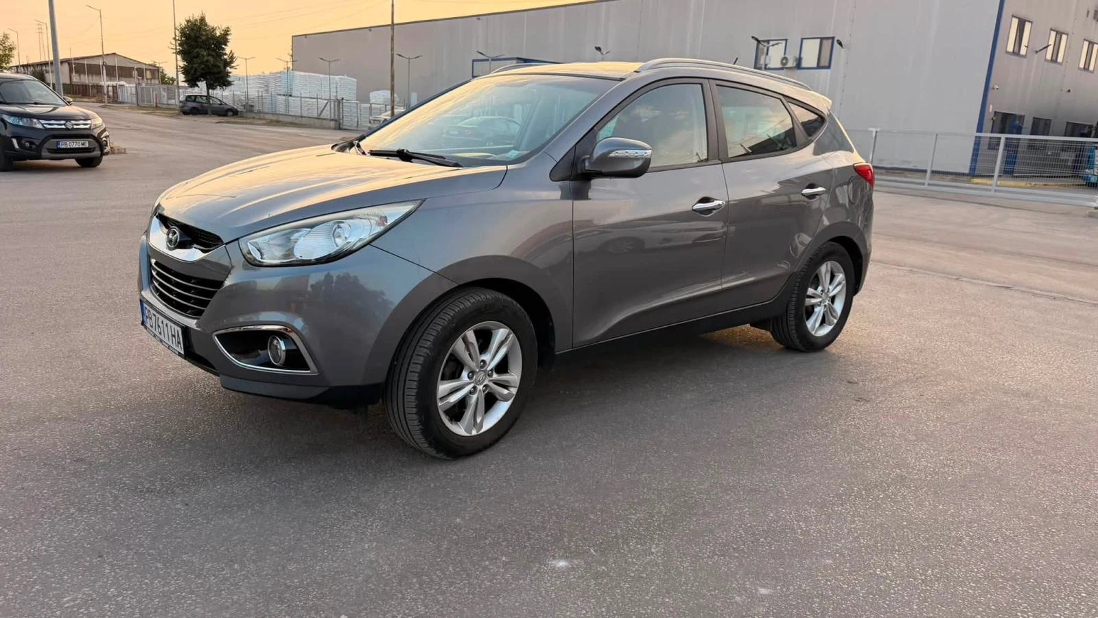 Hyundai IX35 2.0 CRDi Style AWD, снимка 3 - Автомобили и джипове - 55871343