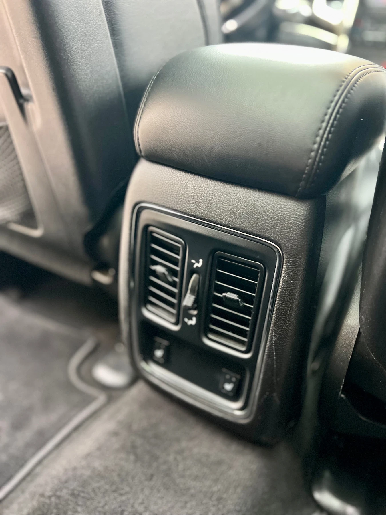 Jeep Grand cherokee 3.0 4x4 S LIMITED, снимка 10 - Автомобили и джипове - 56730700