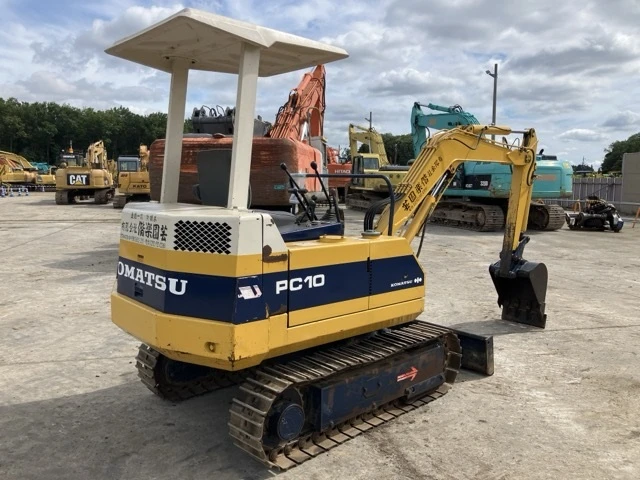 Багер Komatsu PC10-6 * ОЧАКВАН 15.10.2026!!!, снимка 4 - Индустриална техника - 55046038