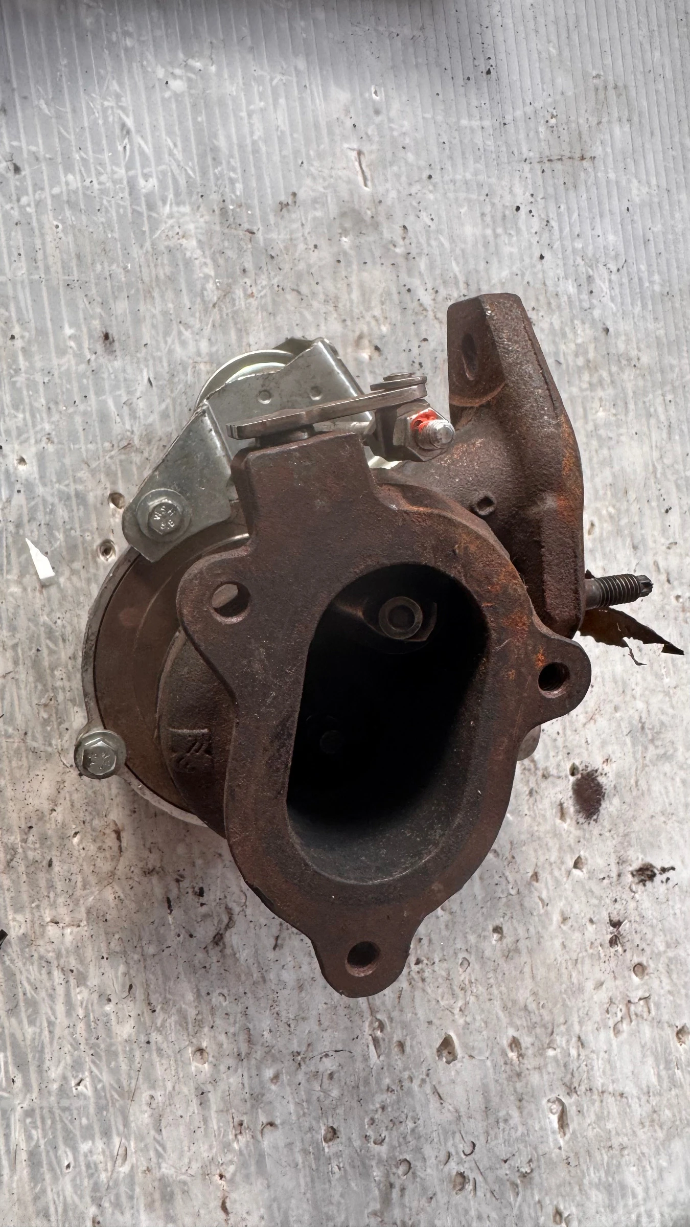   /   Renault Clio - 54391014760 / 16446R82728353 / 54359710028 | Mobile.bg   1