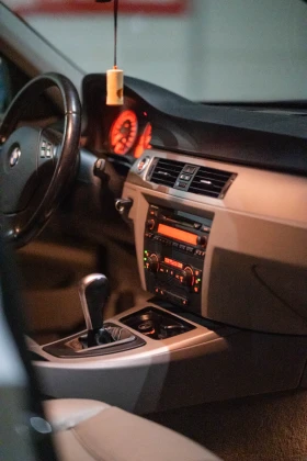 BMW 325 BMW 325i (218hp) Automat | ПАНОРАМА | Напълно Обсл, снимка 13