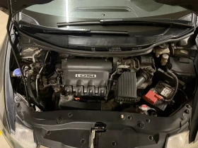 Honda Civic - 4550 € / 8899.03 лв. - 13421457 13