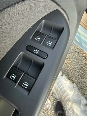 VW Touran 1.6i* 6 СКОРОСТИ* 06г* ТЕГЛИЧ - 2500 € / 4889.57 лв. - 60886774 11