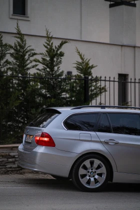 BMW 325 BMW 325i (218hp) Automat | ПАНОРАМА | Напълно Обсл - 4350 € / 8507.86 лв. - 39901365 2