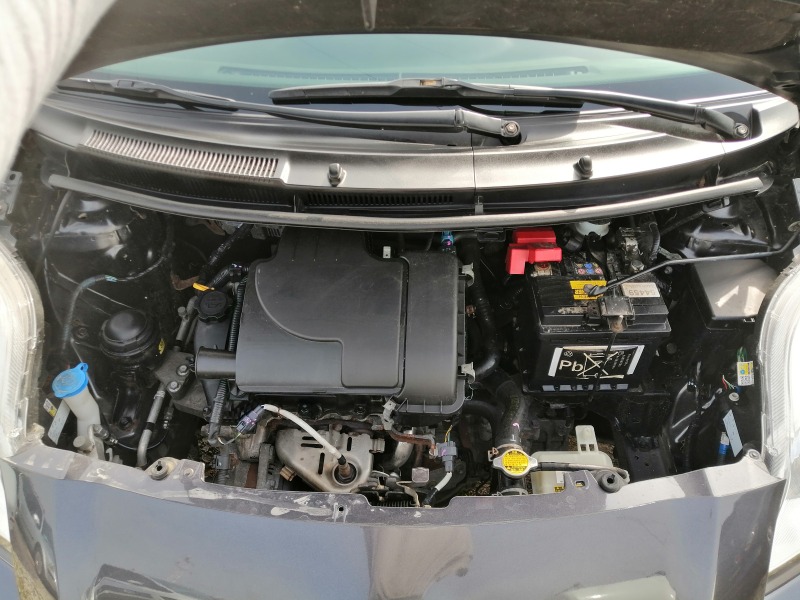 Toyota Yaris 1.0, снимка 17 - Автомобили и джипове - 44530113
