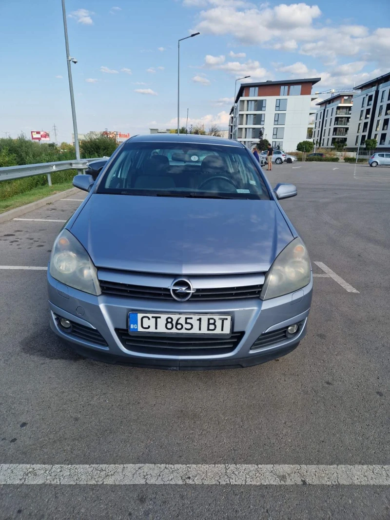 Opel Astra, снимка 1 - Автомобили и джипове - 47564666