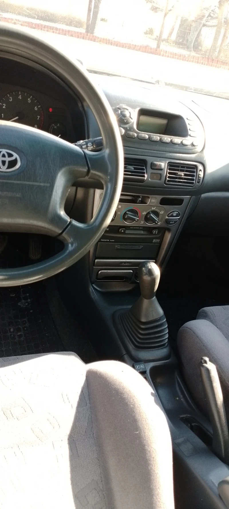 Toyota Corolla, снимка 4 - Автомобили и джипове - 48089365