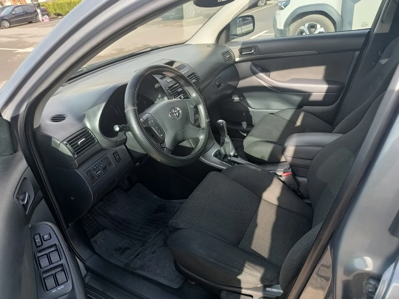 Toyota Avensis 2.0 D4D, снимка 5 - Автомобили и джипове - 52947425