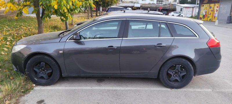 Opel Insignia, снимка 2 - Автомобили и джипове - 52470389