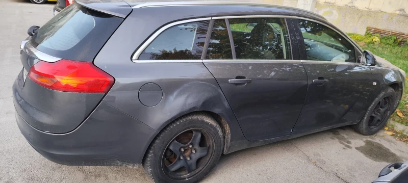 Opel Insignia, снимка 4 - Автомобили и джипове - 52470389