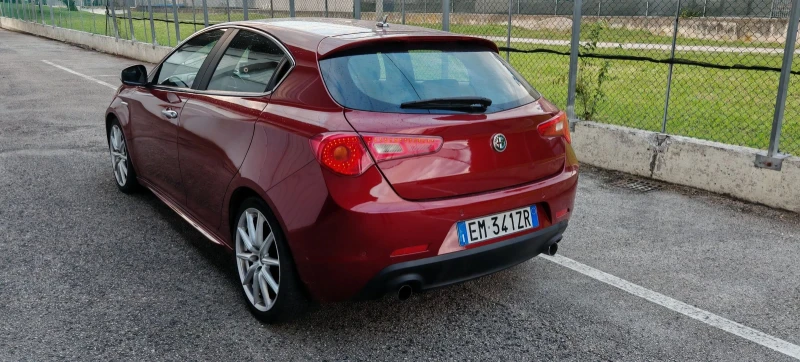 Alfa Romeo Giulietta 1.4 turbo GAS, снимка 5 - Автомобили и джипове - 51950595