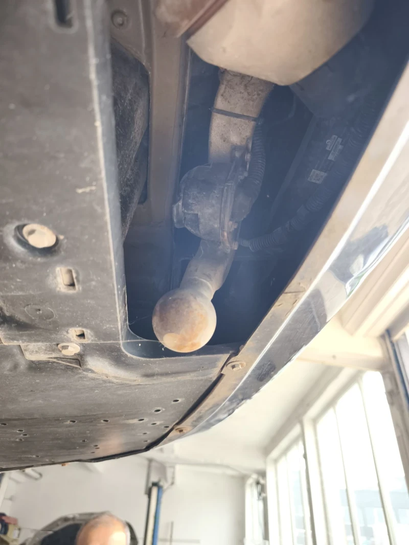 BMW 318 2.0i 148000, снимка 14 - Автомобили и джипове - 52598087