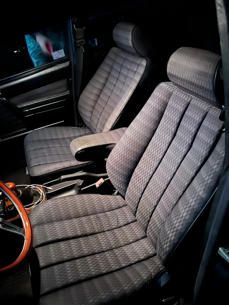 Mercedes-Benz 190 2.0 122к.с, снимка 13 - Автомобили и джипове - 52236417