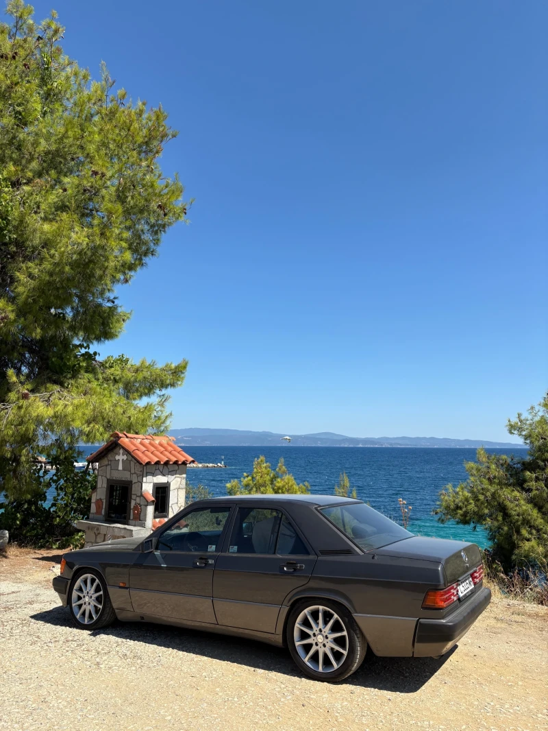 Mercedes-Benz 190 2.0 122к.с, снимка 8 - Автомобили и джипове - 52236417