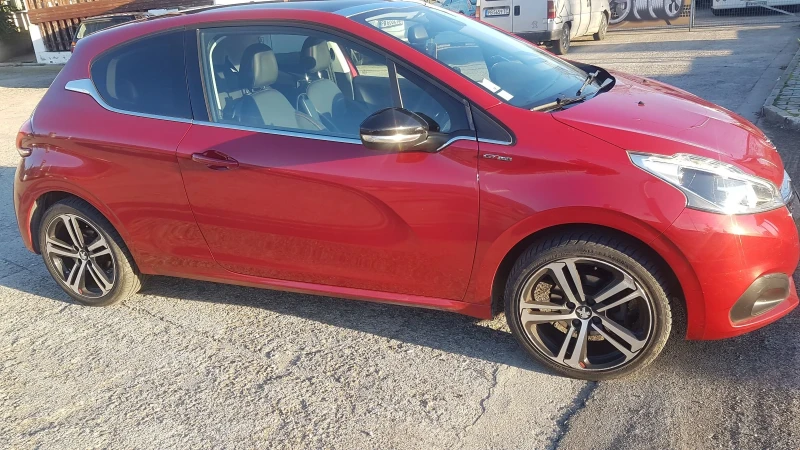 Peugeot 208 GT, снимка 4 - Автомобили и джипове - 52570115