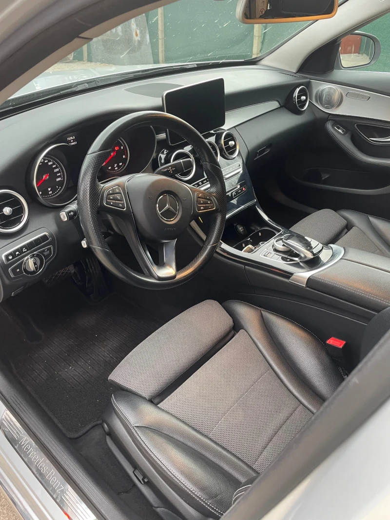 Mercedes-Benz C 220 Bluetec, снимка 6 - Автомобили и джипове - 52943594