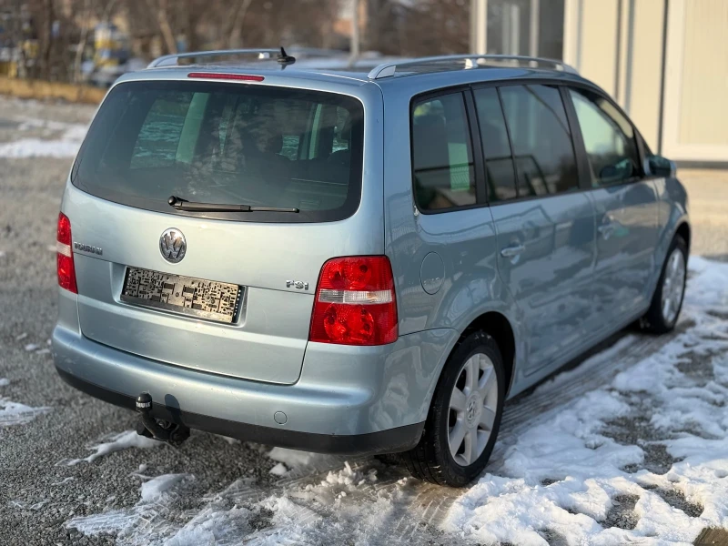 VW Touran 1.6i* 6 СКОРОСТИ* 06г* ТЕГЛИЧ, снимка 7 - Автомобили и джипове - 53365305