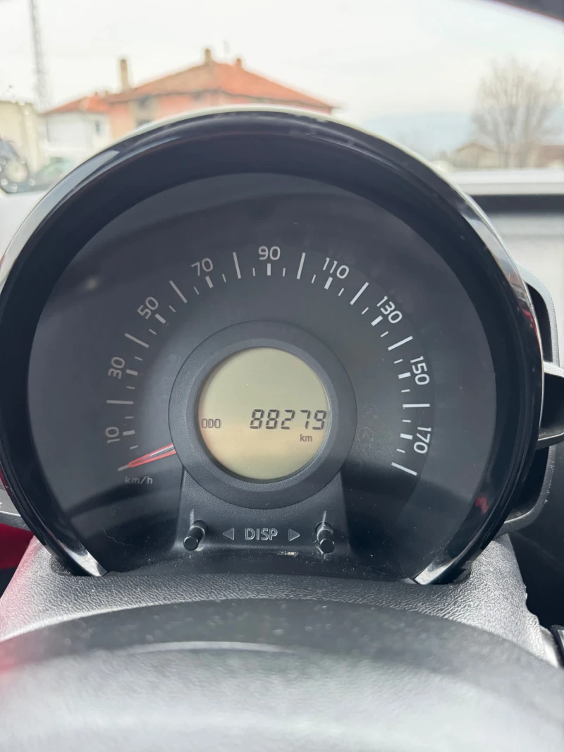 Toyota Aygo 1.0, снимка 9 - Автомобили и джипове - 53444865