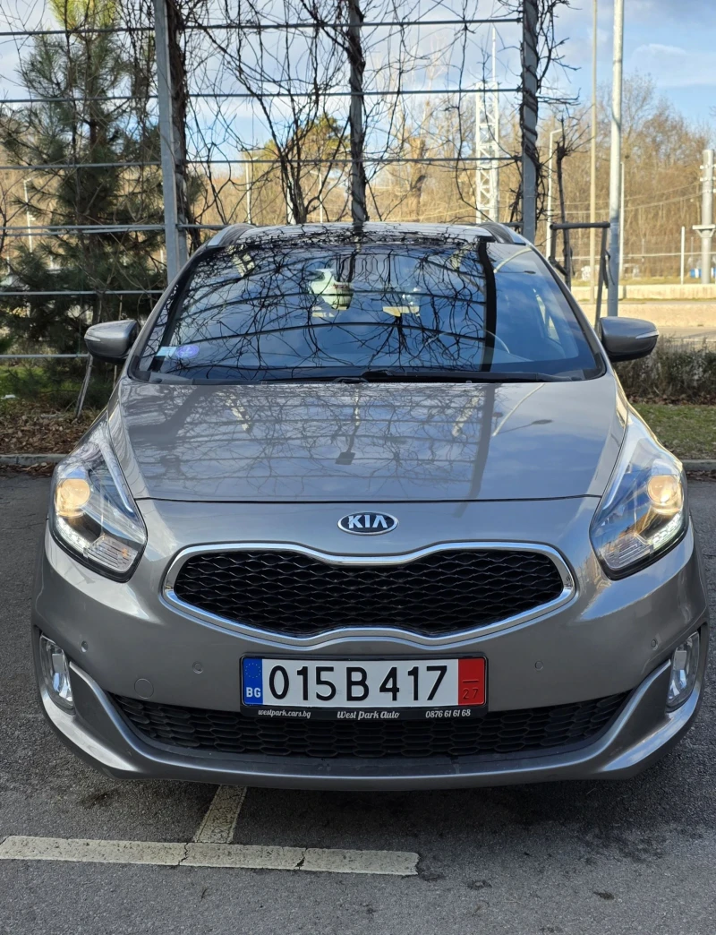 Kia Carens, снимка 7 - Автомобили и джипове - 53473538