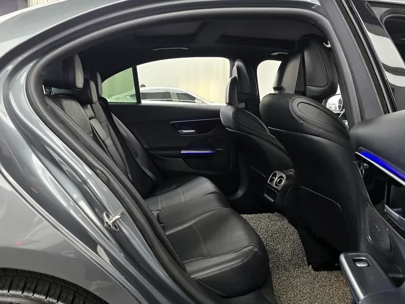 Mercedes-Benz C 200 C200 4Matic Avantgarde, снимка 11 - Автомобили и джипове - 55310950