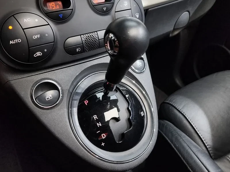 Fiat 500 1.4 Lounge Italia 1St Generation, снимка 9 - Автомобили и джипове - 56287444