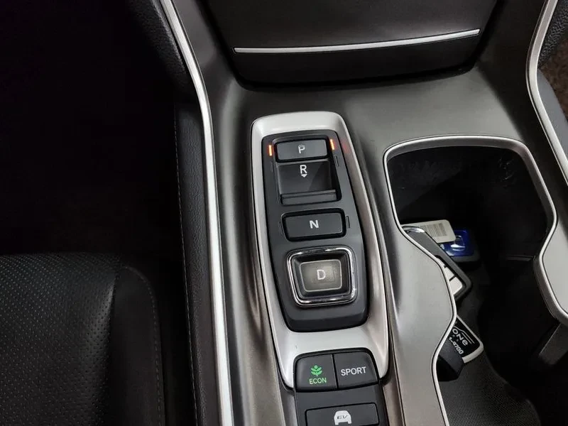 Honda Accord  2.0 Hybrid Touring | Mobile.bg � ����������� 17