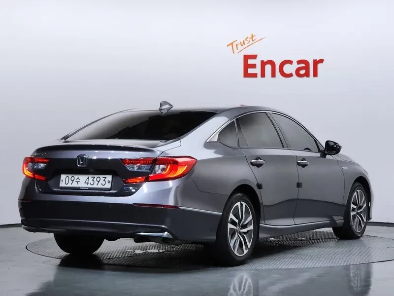 Honda Accord  2.0 Hybrid Touring | Mobile.bg � ����������� 3