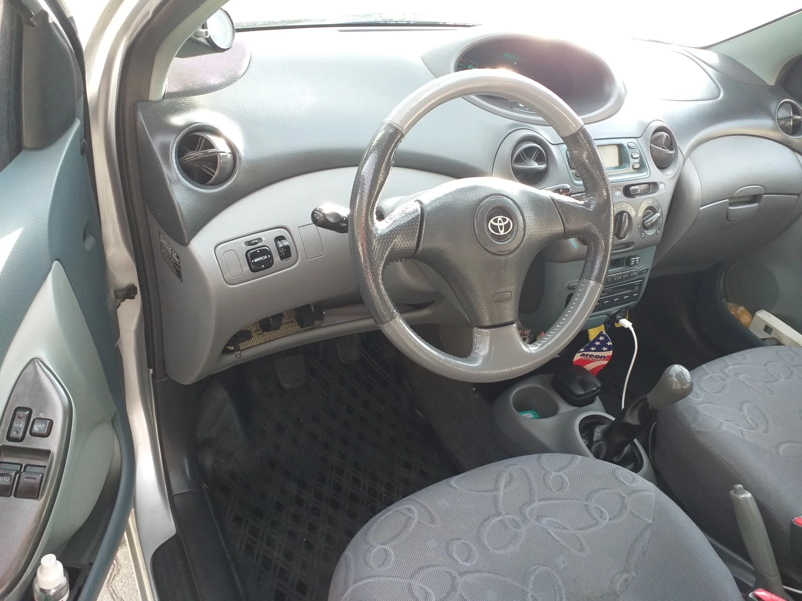 Toyota Yaris 1.4 D-4D - изображение 9